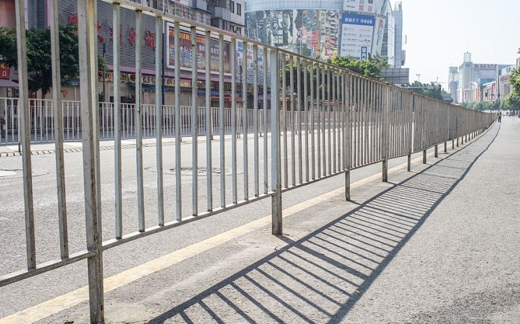 【一般护栏高度为多少】安装小区护栏网一般设立多高合适?